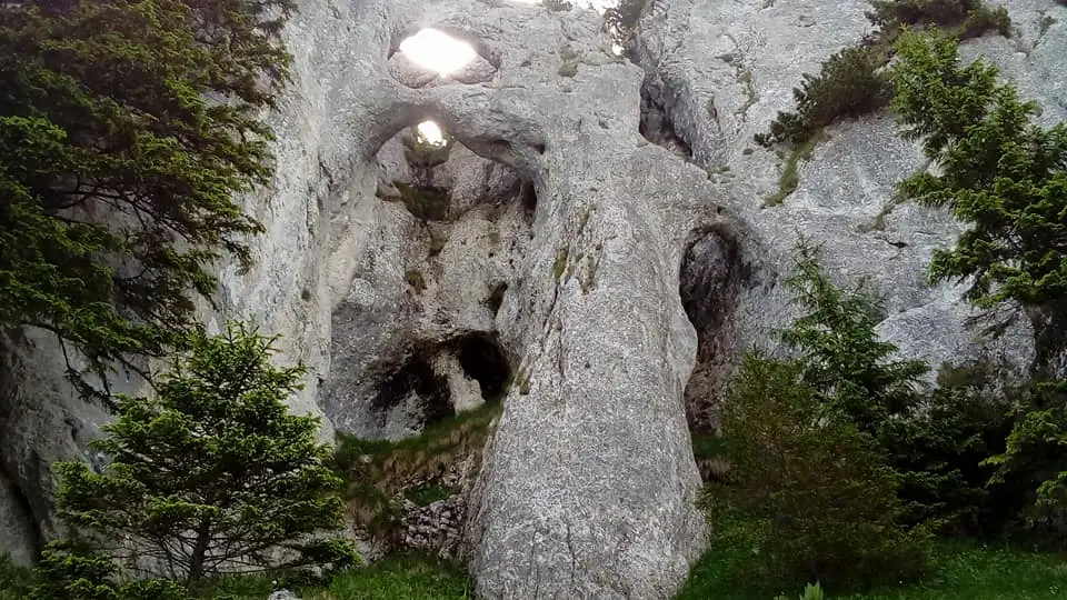  Creasta Sudica a Pietrei Craiului