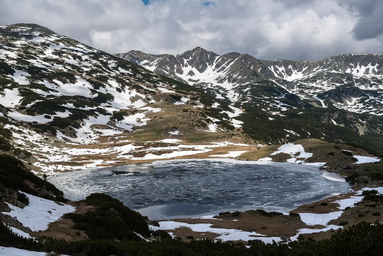  Lacul Zanoaga, cel mai adanc din tara - Daniel Morar