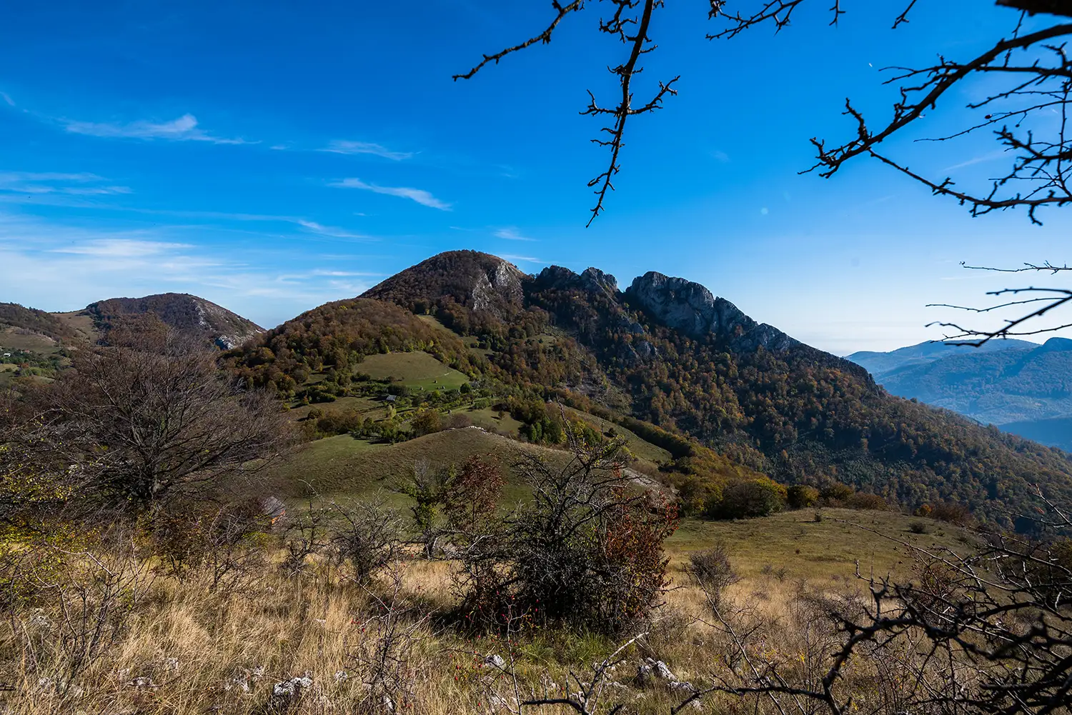 La pas pe Plaiul Cheilor Întregalde