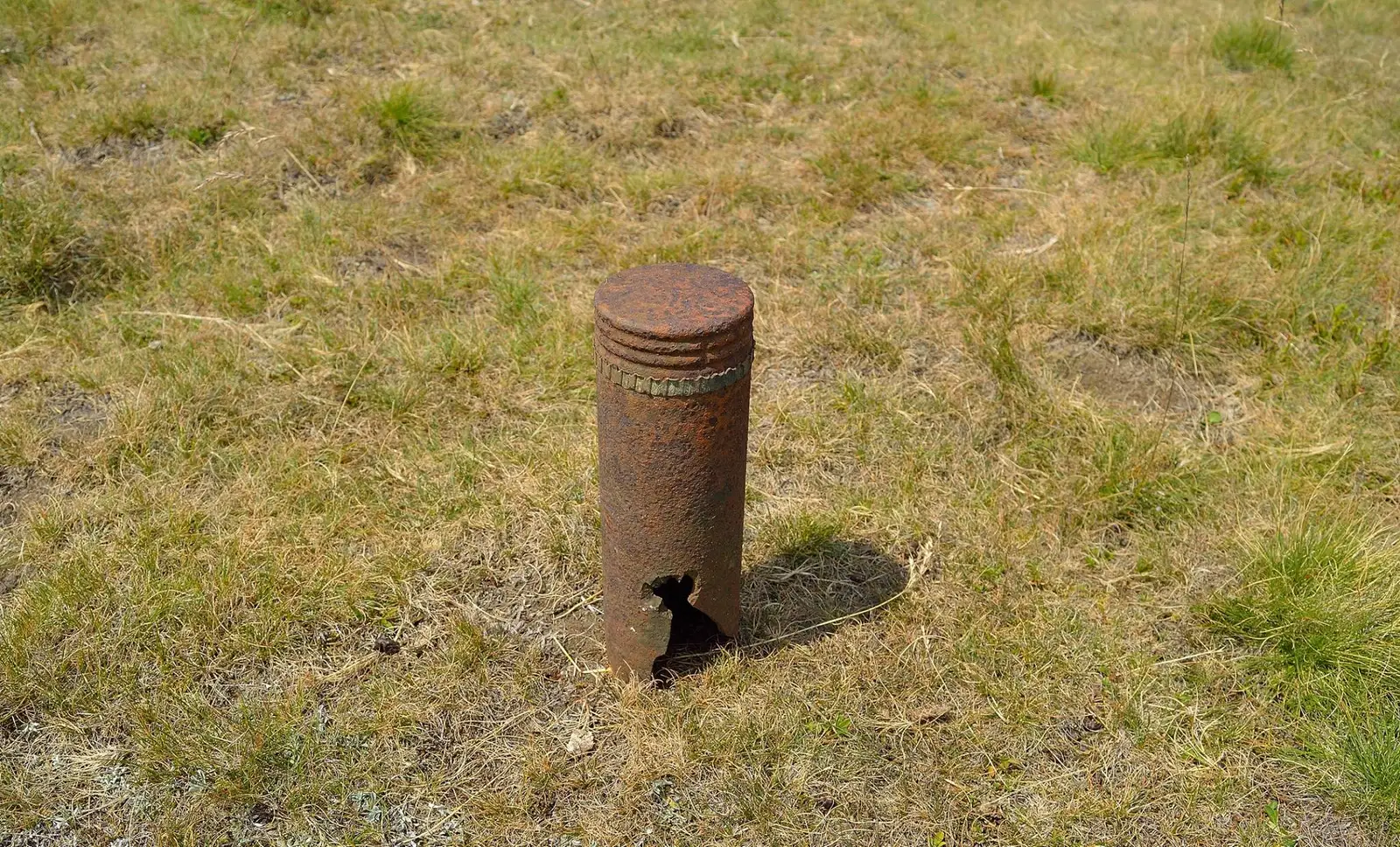 Vârful Farcul Mic - Tubul unui proiectil - Andrei Pahomi