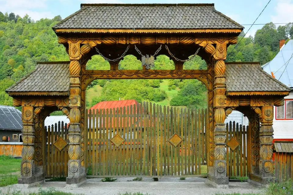 Poarta Maramuresana - Sorin Lazar