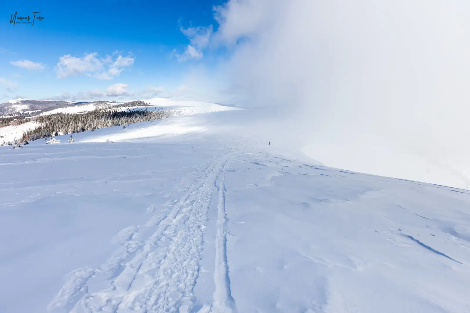  Culmea Carligate intre ceata si soare - Marius Turc
