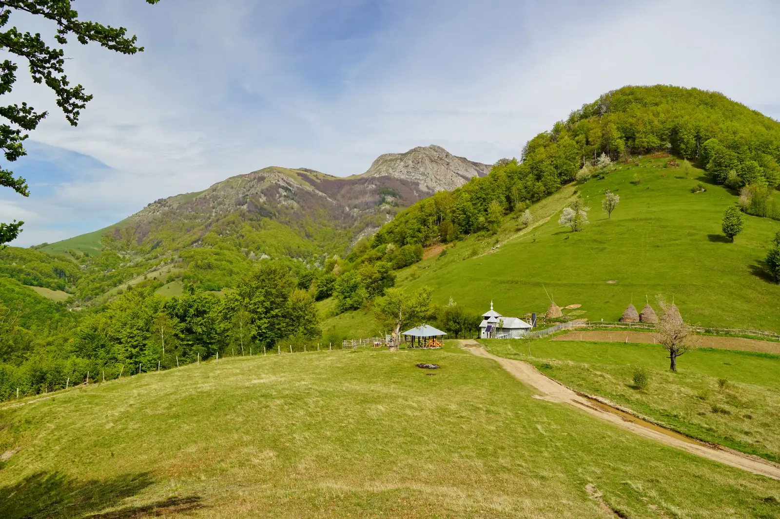 Biserica din Dobraia, Muntii Cernei - Adrian Vintilă