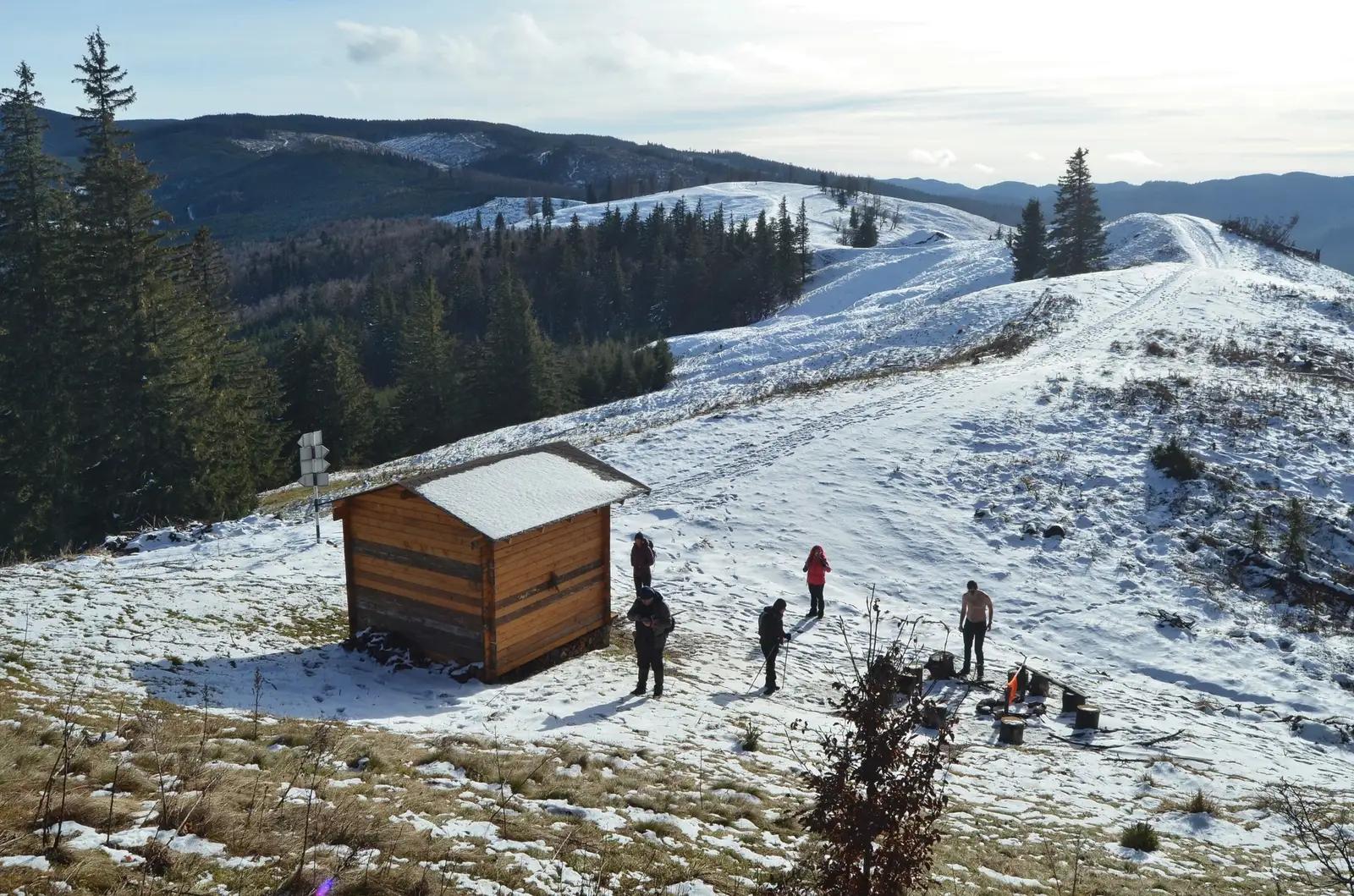 Refugiul Salvamont Golul Pietrosului - Andrei Raftopol