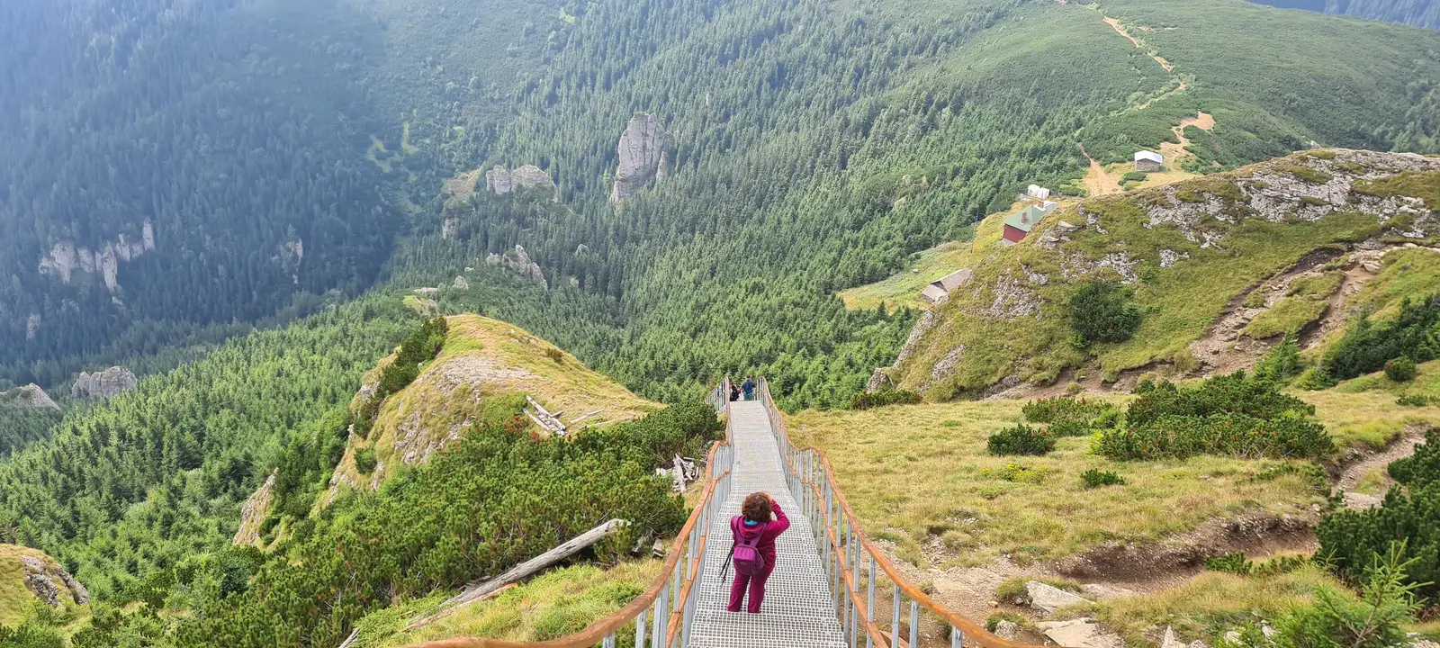 Muntii Ciucas: Varful Toaca, Cascada Duruitoarea, manastirea  Schimbarea la Fata
