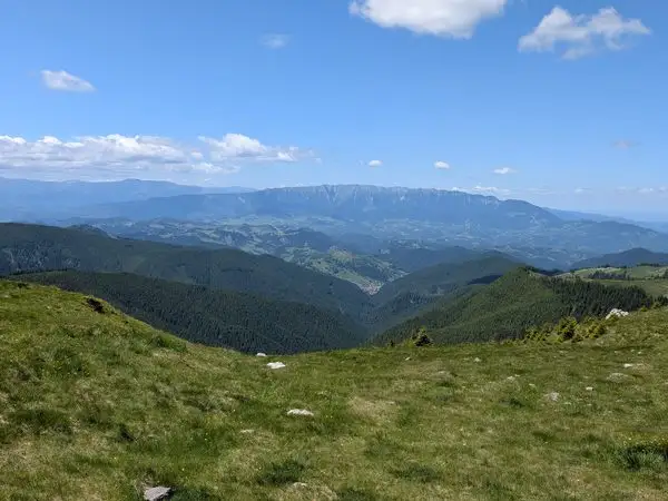 Circuit Lacul Ialomița – Șaua Strungulița – Refugiul Strunga – Cabana Padina