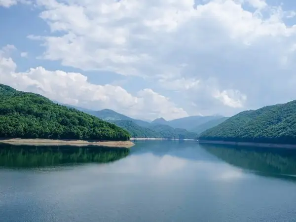 MTB la Izvoarele Cernei și Lacul Valea lui Iovan