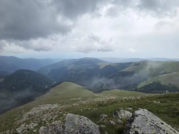 Vf. Micaia prin Piscul Boierului