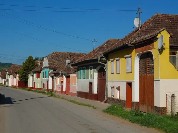 Comăna de Jos -  Dăişoara - Ticuşu Vechi - Comăna de Jos