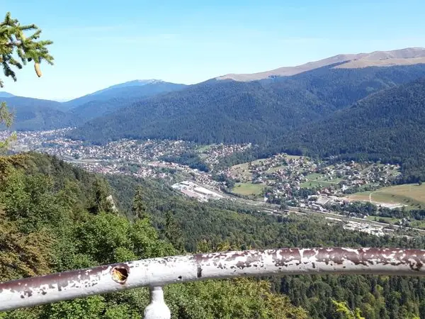 Pe Poteca Regala: Castelul Peles - Poiana Stanii - Stancile Franz Josef - Castelul Peles