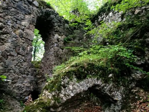 Cascada Dubina - Castelul Zichy - Cetatea Piatra Şoimului