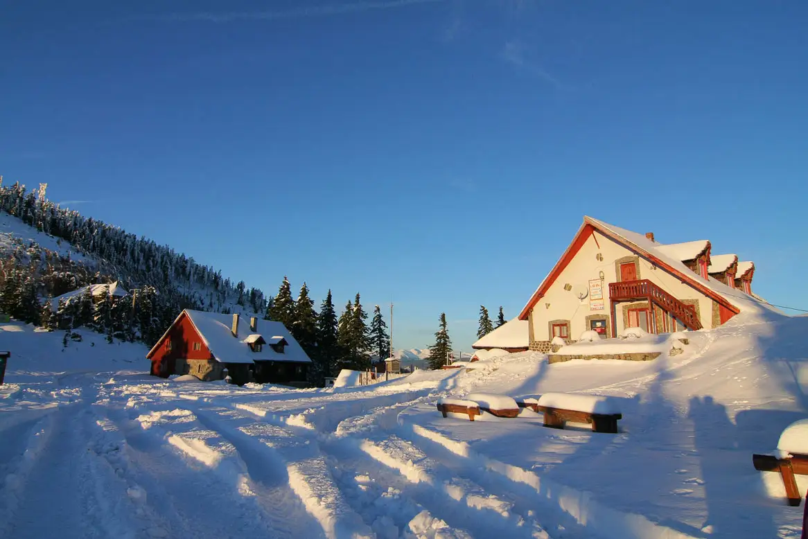 Mănăstirea Cozia Veche - Șaua La Troiță - Muchia Trăsnită - Stâna Turneanu - Refugiul Turneanu - Cabana Cozia - Mănăstirea Turnu