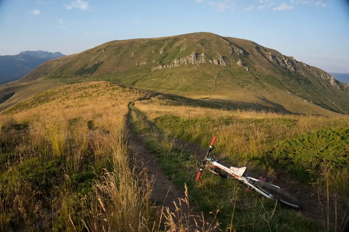 Acumularea Tărlung-Săcele - Culmea Munţilor Grohotiș - Acumularea Tărlung-Săcele