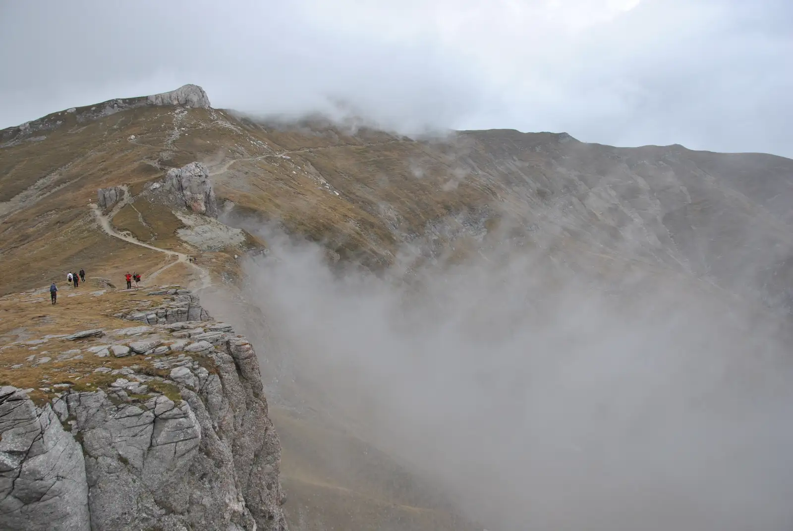 Fosta cabană Vârful cu Dor - Cabana Piatra Arsă - Cabana Omu