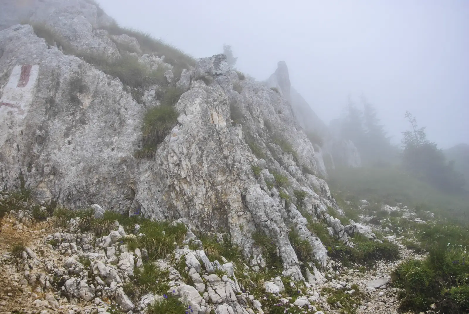 Vf. La Om-La Table-Pasul Giuvala