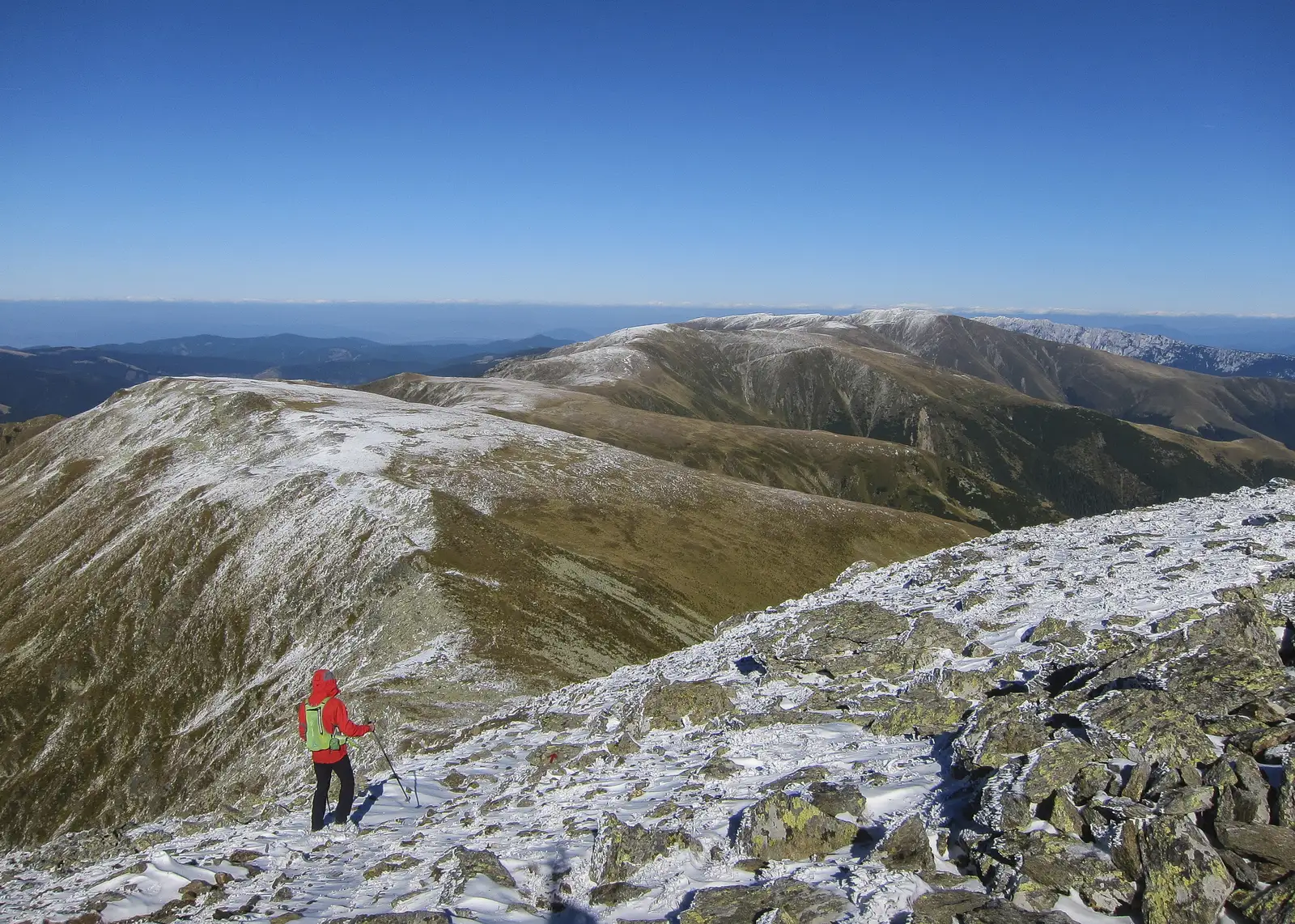 Cabana Voina - Curmătura Bătrâna - Cabana Voina 