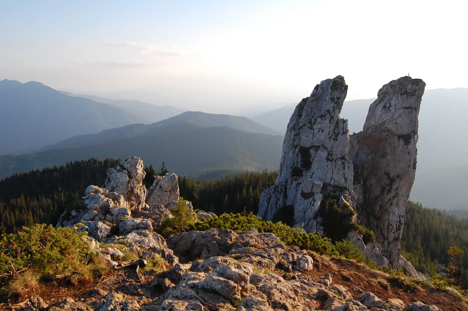 Circuit în jurul Pietrelor Doamnei + urcare la Platoul Belvedere