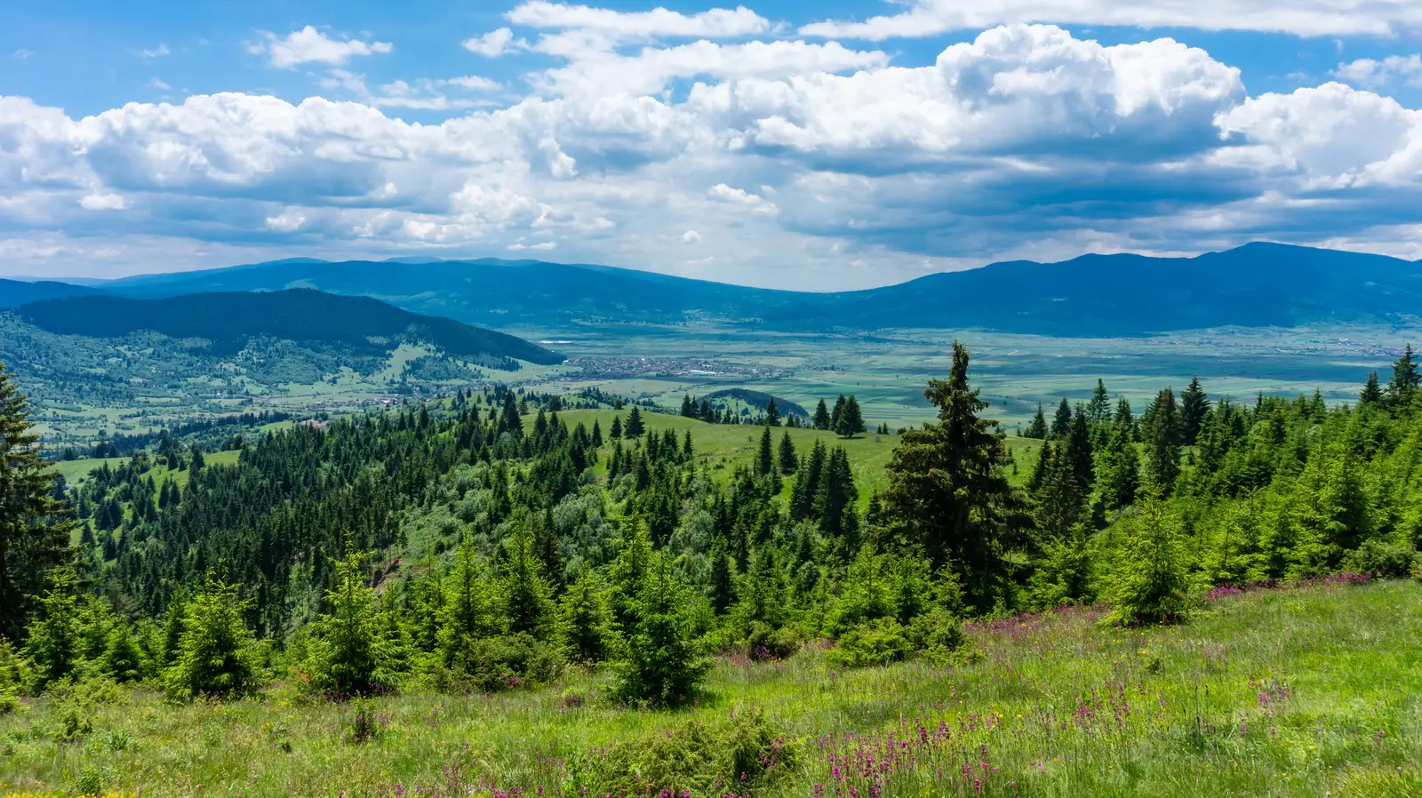 oraş Gheorgheni - Peştera Şugău - sat Voşlăbeni