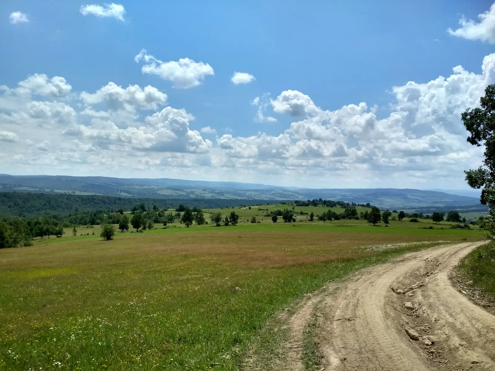 sat Herculian - Dealul Mateiul Mare - Furnalul Bodvai