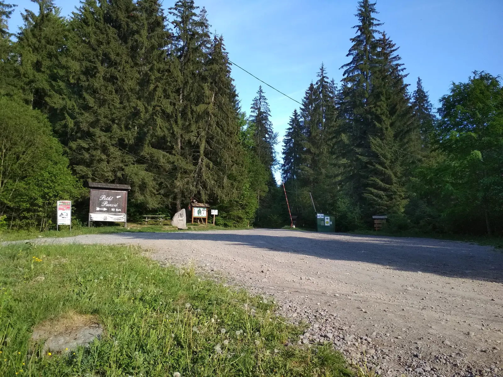 sat Izvoare - Izvorul Fedeleskút - Staţiunea Harghita Mădăraş