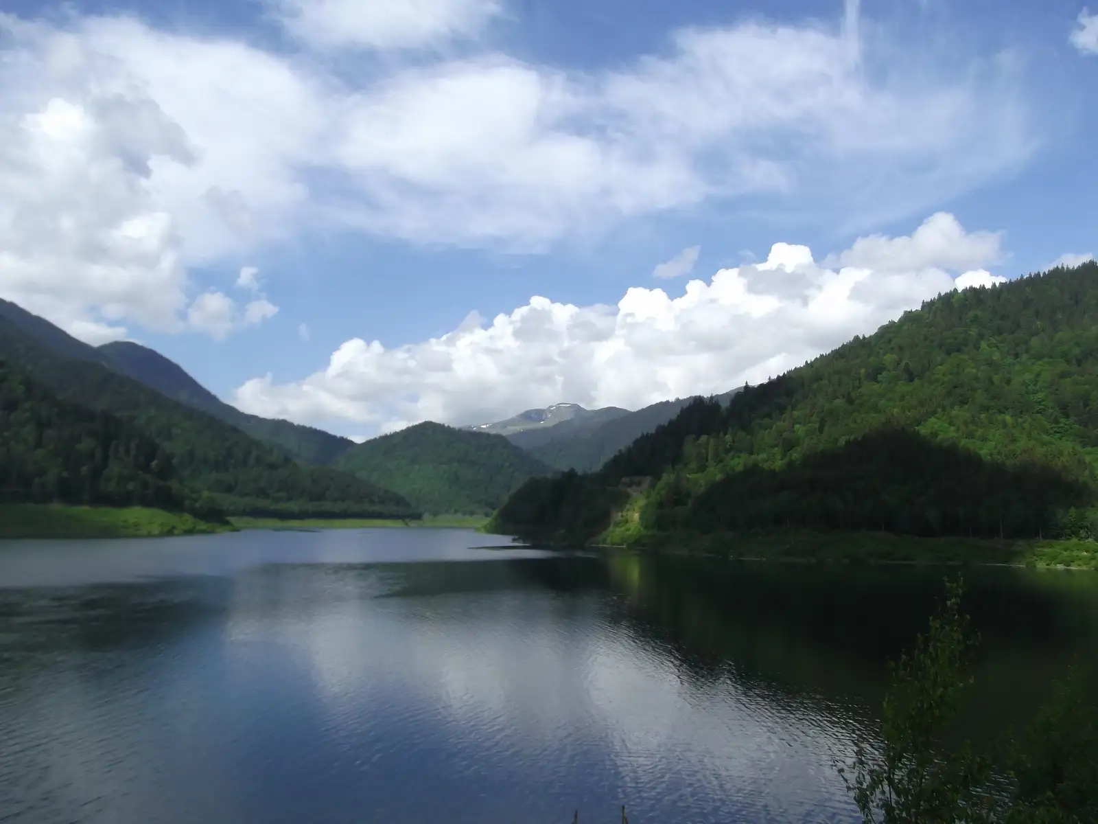 Lacul Gura Apei - Culmea Branu - Vf. Gugu