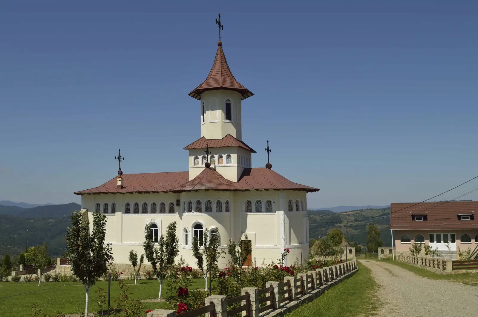 Slănic Moldova (Cerdac) - Mănăstirea Ștefan cel Mare