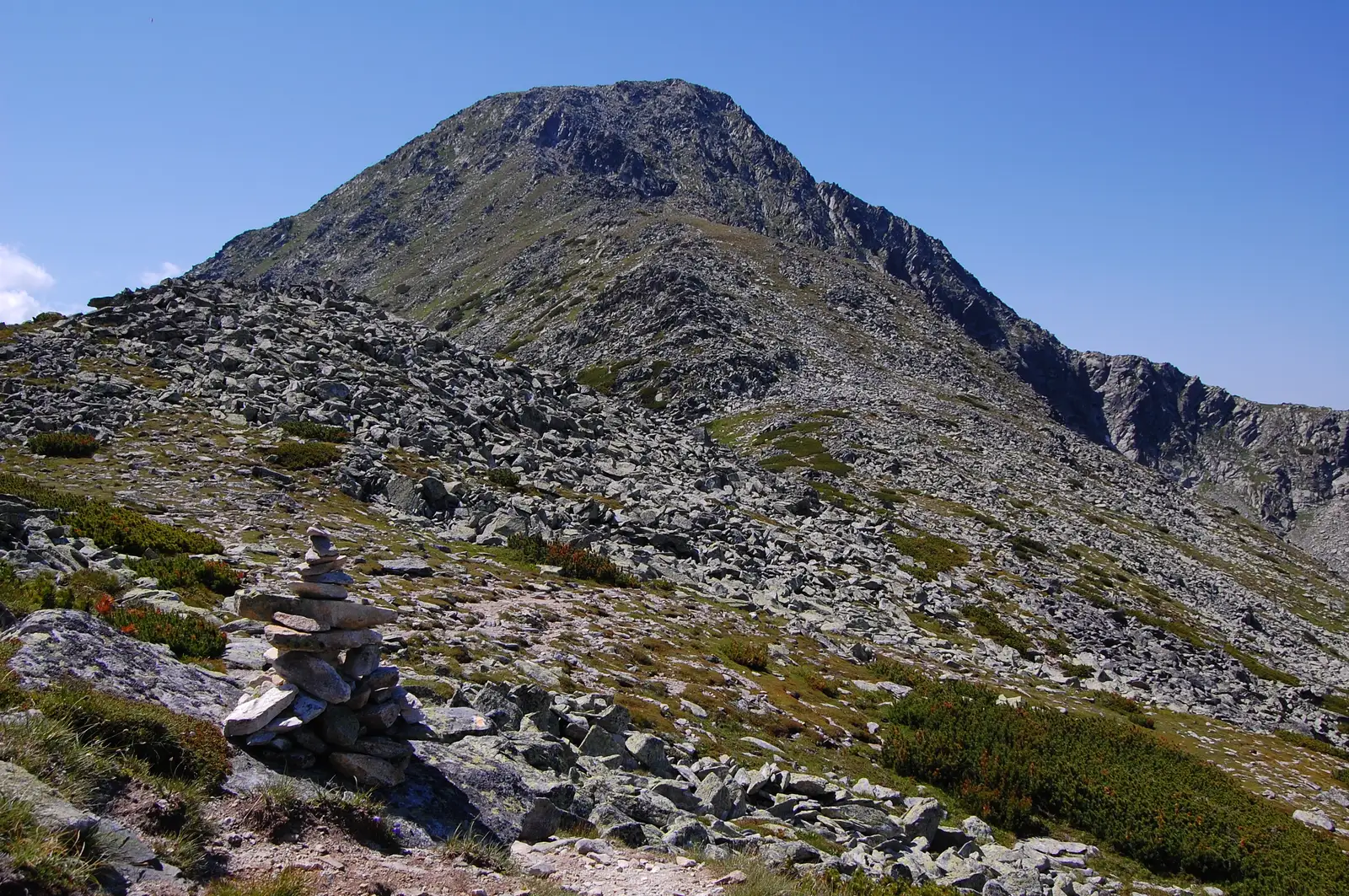 Cabana Pietrele - Culmea Lolaia - Vf. Retezat