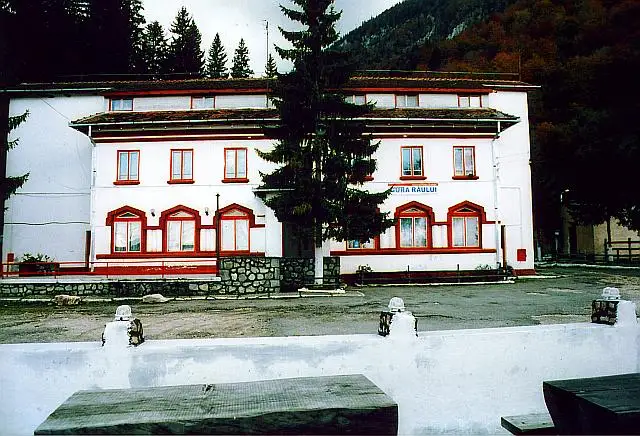 Cabana Gura Raului - Cabana Curmatura - Vf, Padina Popii - Vf. Ascutit - Cabana Gura Raului