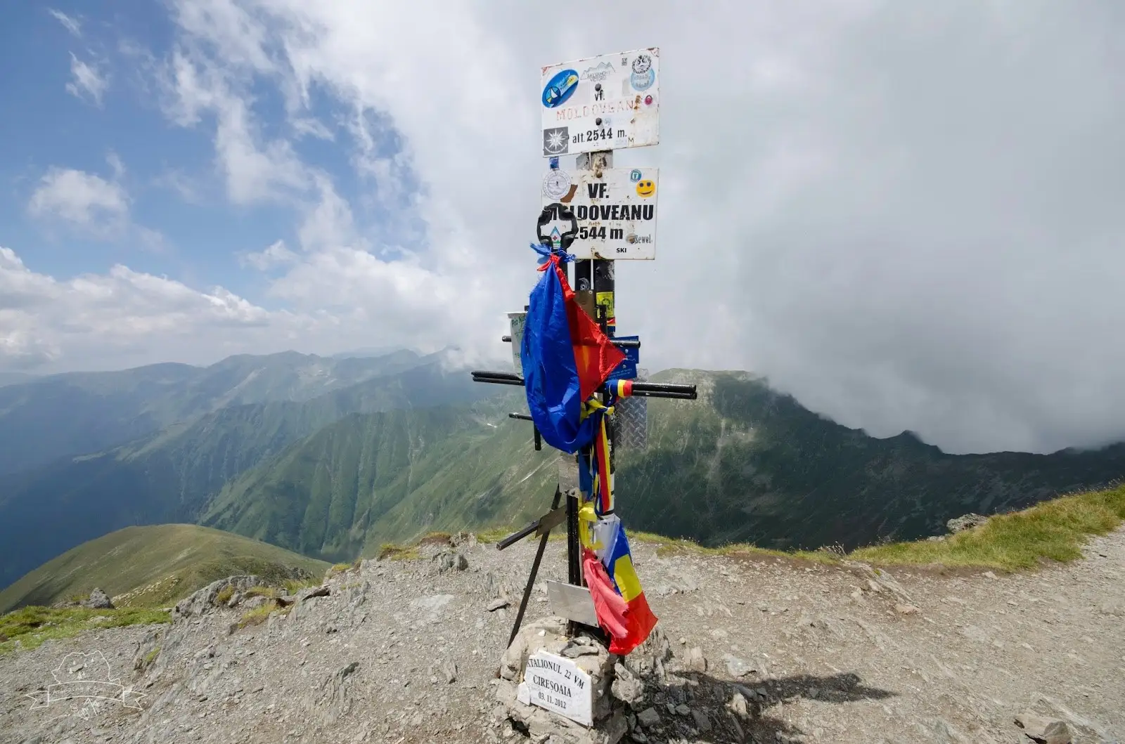Vârful Moldoveanu via Stâna lui Burnei și Valea Rea
