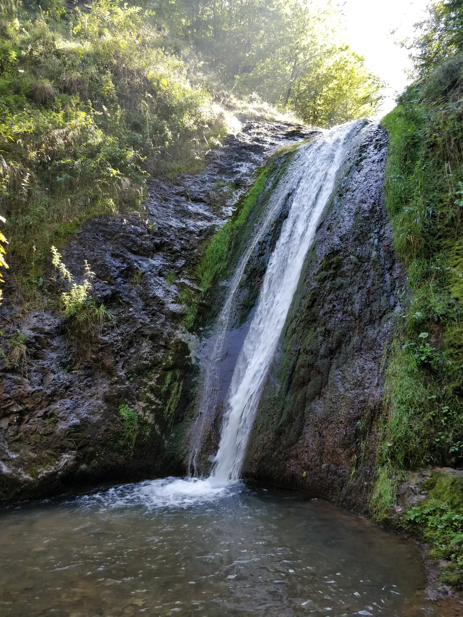 Circuit: Sat Lorău - Valea Boiului - Cascada Boiului - Pietrele Boiului - Sat Lorău