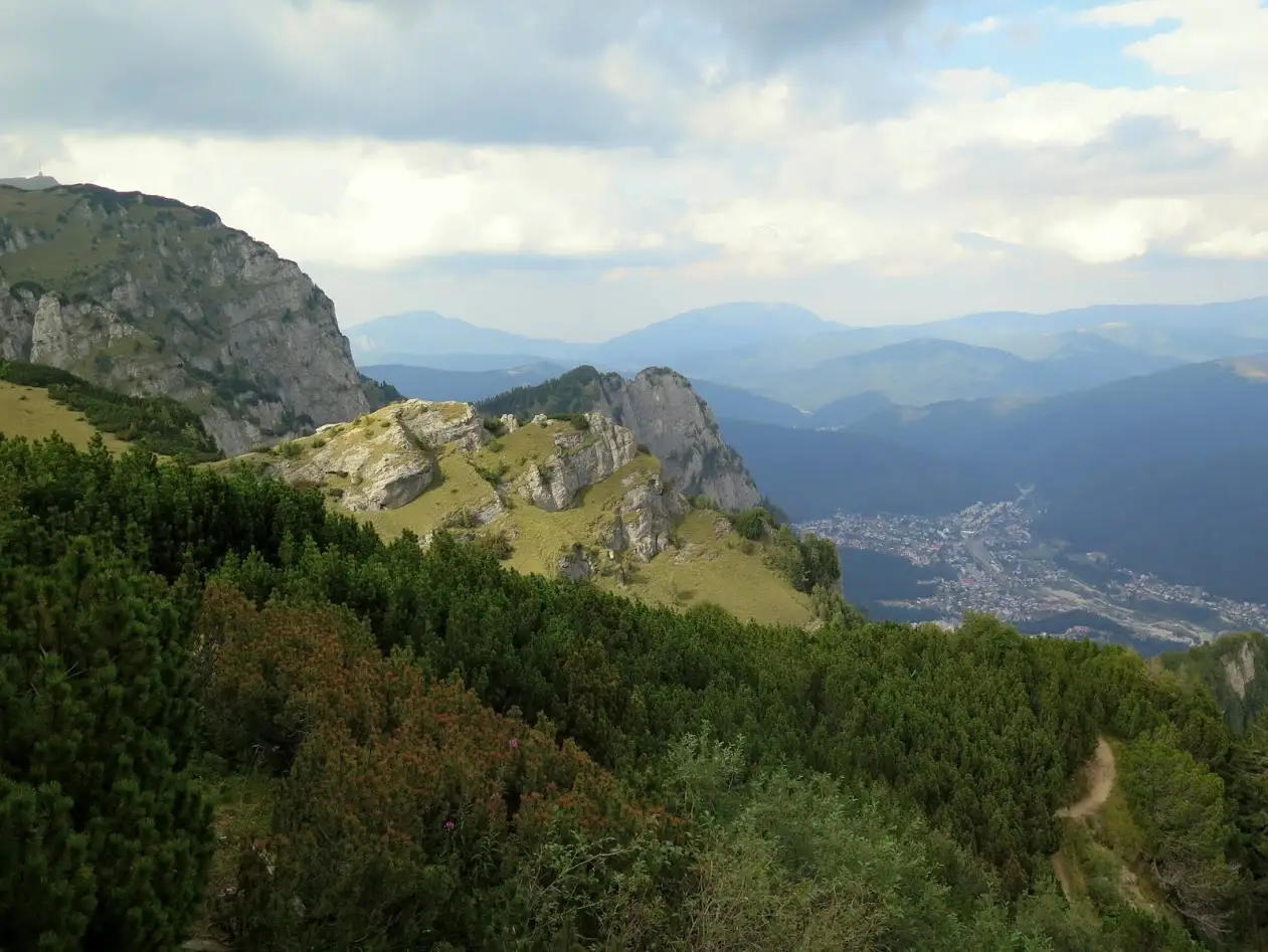 Circuit Jepii Mari, Piatra Arsă, Stâncile Franz Josef