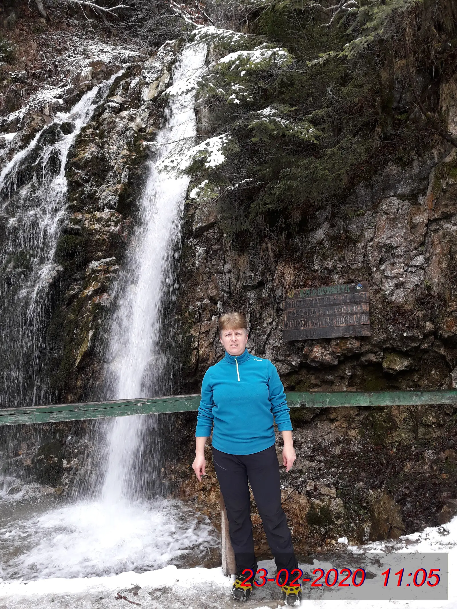 Bucegi - cascada Urlatoarea, dupa furtuna