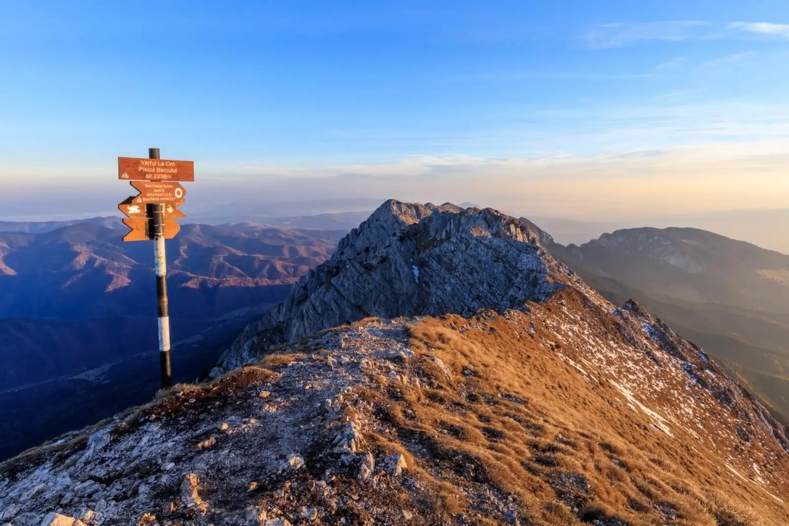 AMiHiKE - cabana Brusturet - piatra Craiului (creasta sudică)