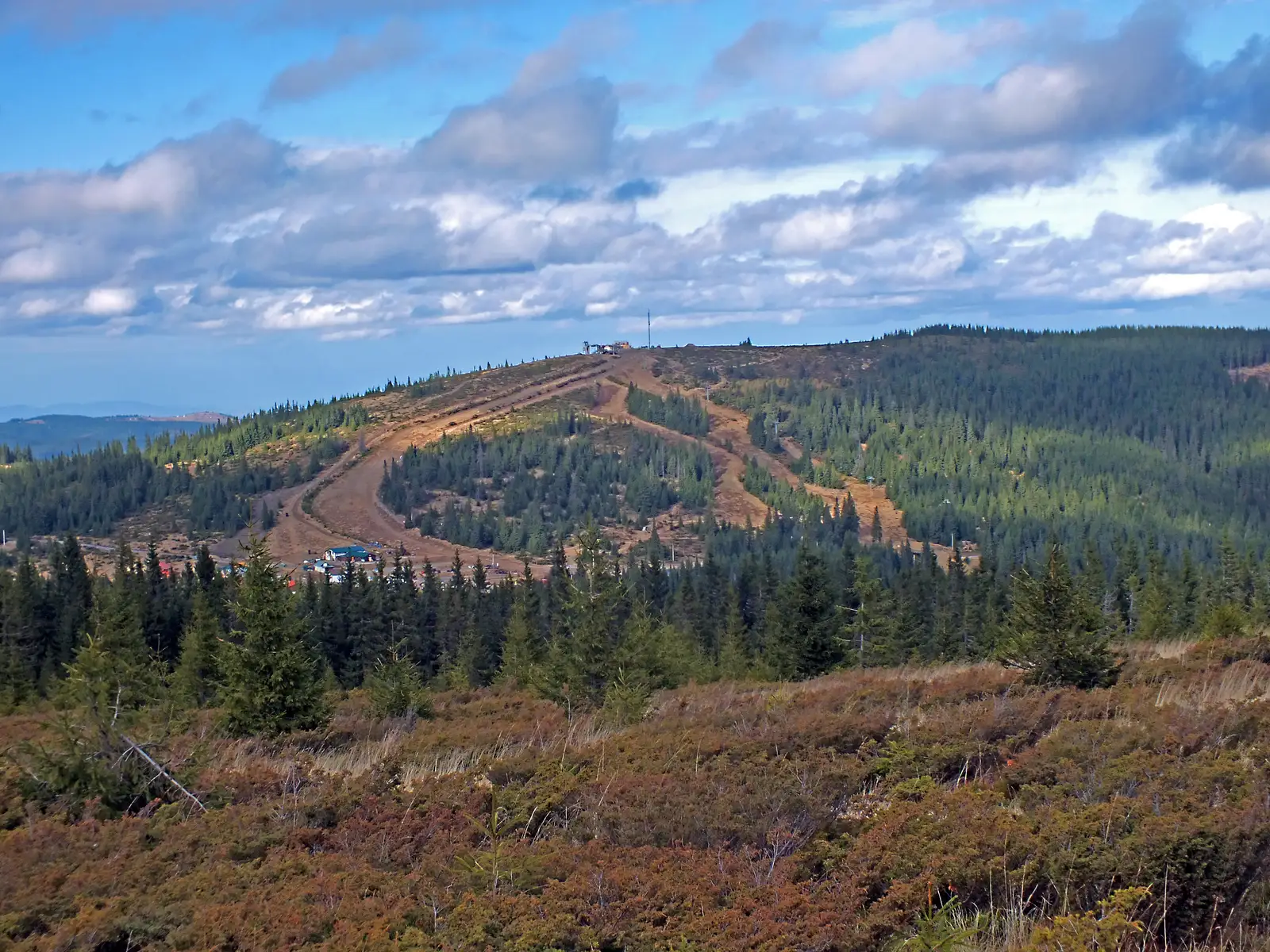 Staţiunea Muntele Băișorii - Vf. Pietrele Mărunte - Staţiunea Muntele Băișorii