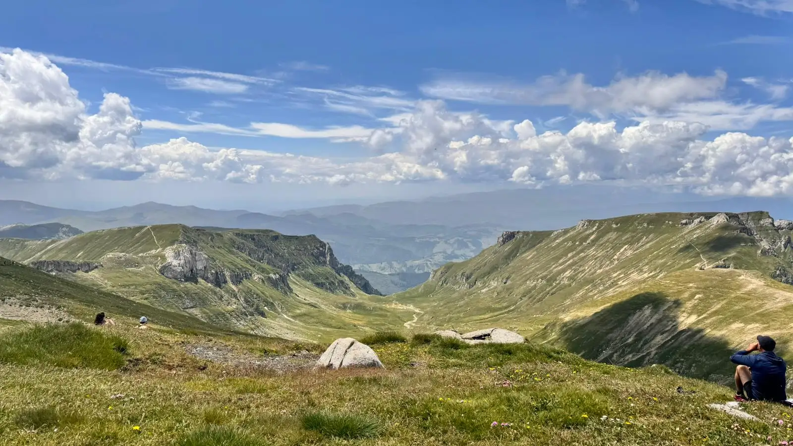 Peștera - Vârful Omu - Valea Gaura - Șaua Strunga - Cabana Padina