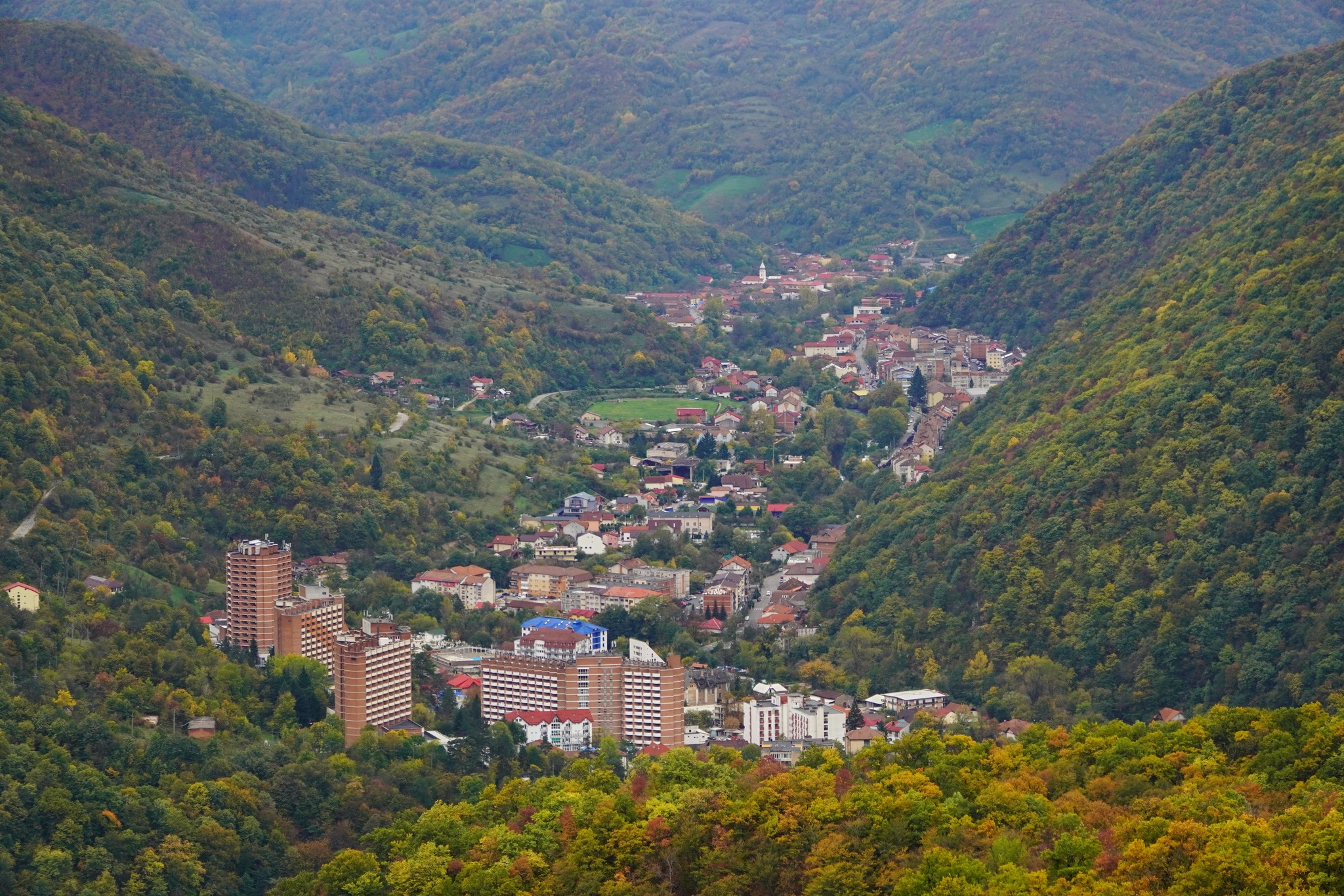  Băile Herculane, văzută de pe culmile Cernei - Adrian Vintilă