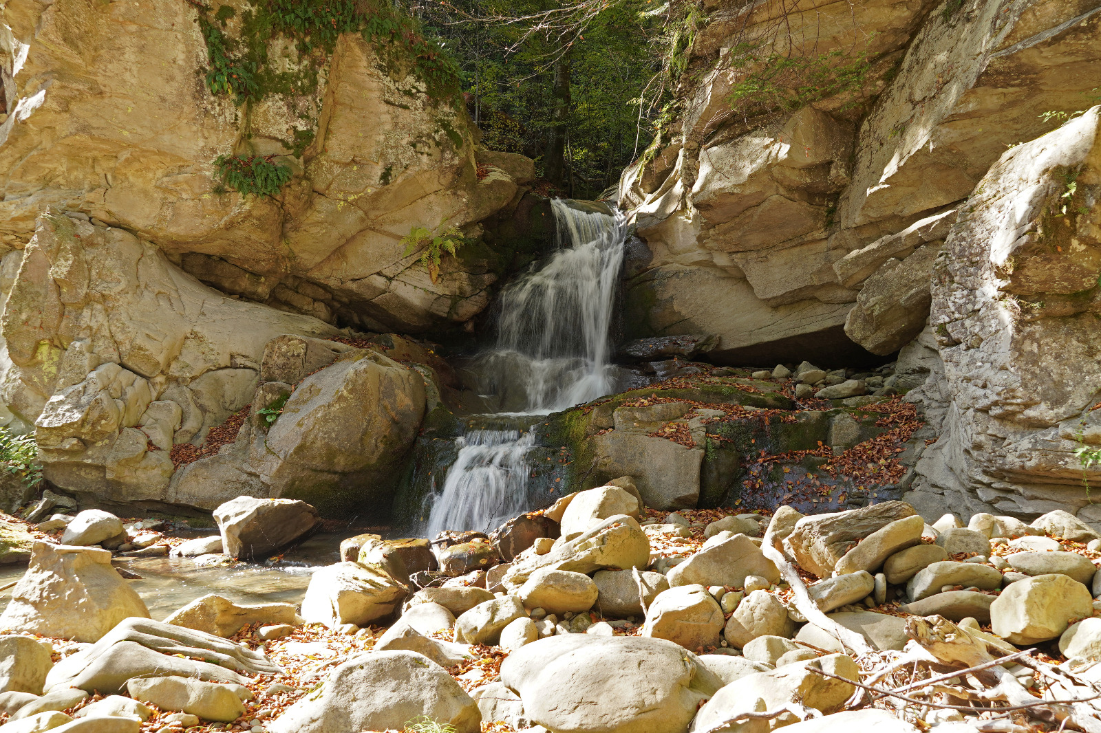  Cascada Caraslau