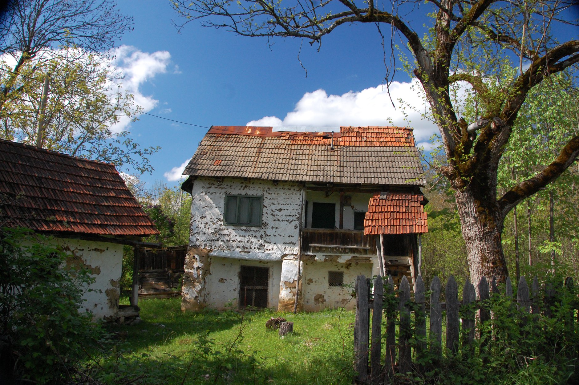  Gospodărie în satul Grohot - Monica Dușan