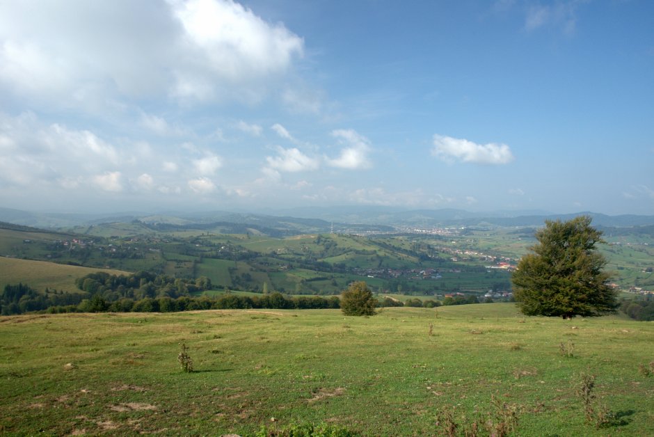  26mn img 03pr panorama spre valea buzaului deasupra localitatii barcani