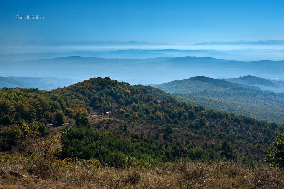  Vedere spre Munții Făgărașului și Munții Lotrului - Daniel Morar